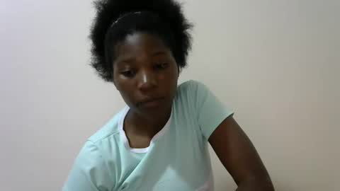 Snapshot of hot_lonnah chatting on 02-02-25, 05:26 LONNAH online show from 02-02-25, 05:26