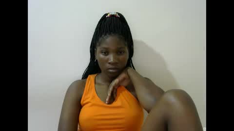 Snapshot of hot_lonnah chatting on 02-18-25, 07:09 LONNAH online show from 02-18-25, 07:09
