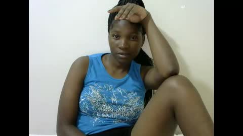 Snapshot of hot_lonnah chatting on 02-23-25, 12:30 LONNAH online show from 02-23-25, 12:30