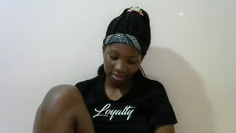 Snapshot of hot_lonnah chatting on 02-23-25, 08:00 LONNAH online show from 02-23-25, 08:00