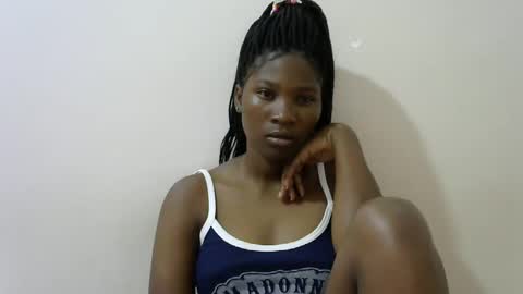 Snapshot of hot_lonnah chatting on 02-26-25, 07:53 LONNAH online show from 02-26-25, 07:53