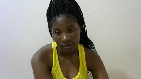 Snapshot of hot_lonnah chatting on 02-27-25, 09:22 LONNAH online show from 02-27-25, 09:22