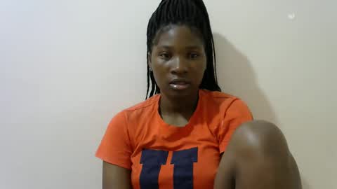 Snapshot of hot_lonnah chatting on 02-28-25, 06:43 LONNAH online show from 02-28-25, 06:43