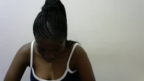 Snapshot of hot_lonnah chatting on 03-09-25, 04:44 LONNAH online show from 03-09-25, 04:44