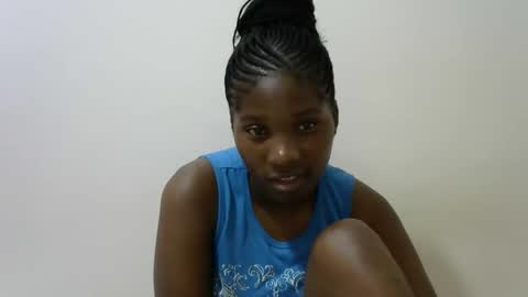 Snapshot of hot_lonnah chatting on 03-12-25, 11:20 LONNAH online show from 03-12-25, 11:20