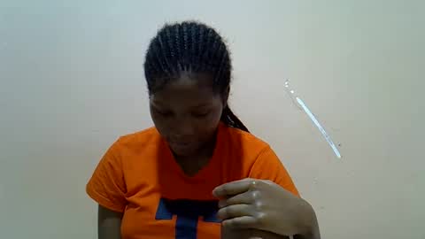 Snapshot of hot_lonnah chatting on 09-09-25, 08:36 LONNAH online show from 09-09-25, 08:36