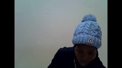 Snapshot of hot_lonnah chatting on 09-20-25, 04:13 LONNAH online show from 09-20-25, 04:13