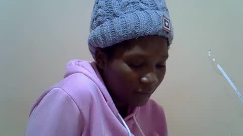 Snapshot of hot_lonnah chatting on 09-22-25, 03:36 LONNAH online show from 09-22-25, 03:36