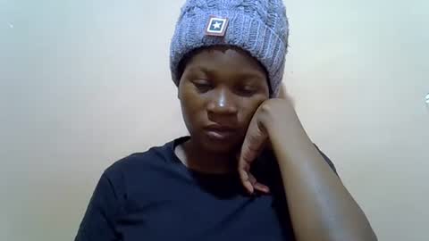 Snapshot of hot_lonnah chatting on 09-29-25, 03:11 LONNAH online show from 09-29-25, 03:11