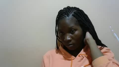 Snapshot of hot_lonnah chatting on 10-09-25, 08:45 LONNAH online show from 10-09-25, 08:45