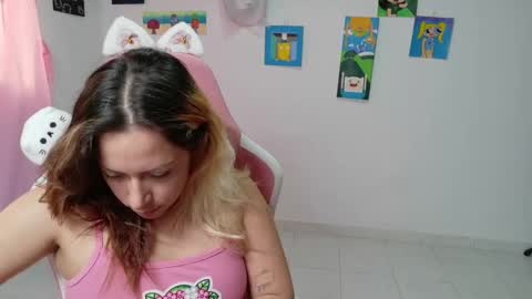 Snapshot of hot_mommymia chatting on 02-03-26, 01:38 Mia online show from 02-03-26, 01:38