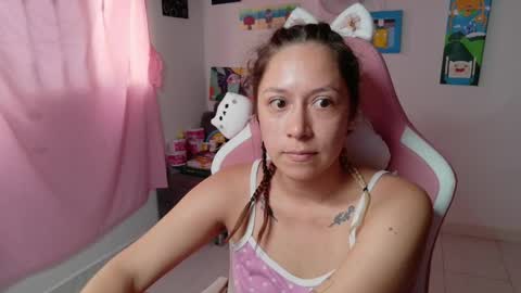 Snapshot of hot_mommymia chatting on 02-04-26, 03:29 Mia online show from 02-04-26, 03:29