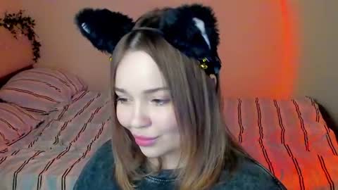 Snapshot of hot_moon_666 chatting on 06-12-26, 06:18 Moon online show from 06-12-26, 06:18
