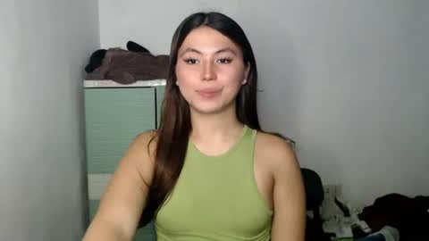 Nikki  online show from 05-09-26, 03:39