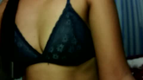 Snapshot of hot_quin11 chatting on 02-04-25, 12:40 hot_quin11 online show from 02-04-25, 12:40