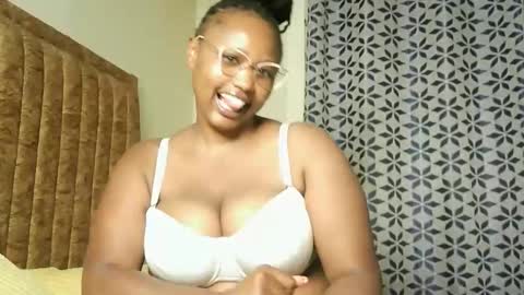 Snapshot of hot_sexxy_babe chatting on 02-06-26, 08:01 Mercy online show from 02-06-26, 08:01