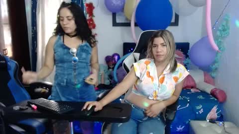 Snapshot of hot_sexy_bunny chatting on 01-25-25, 12:37 hot sexy bunny online show from 01-25-25, 12:37