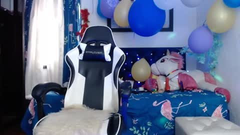 Snapshot of hot_sexy_bunny chatting on 01-28-25, 06:39 hot sexy bunny online show from 01-28-25, 06:39