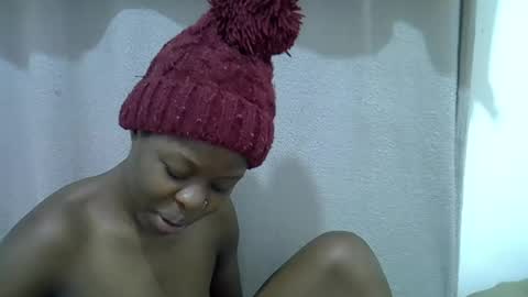 Snapshot of hot_shayla chatting on 07-12-26, 06:21 esiiii online show from 07-12-26, 06:21