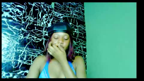 Stella online show from 12-24-24, 11:33