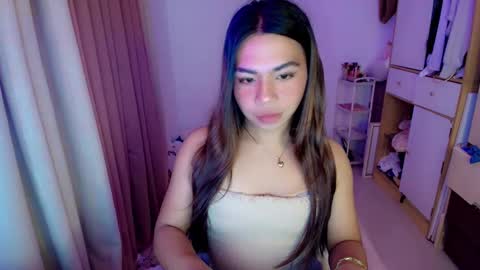 Snapshot of hot_zoe01 chatting on 03-16-26, 04:55 ZOE online show from 03-16-26, 04:55