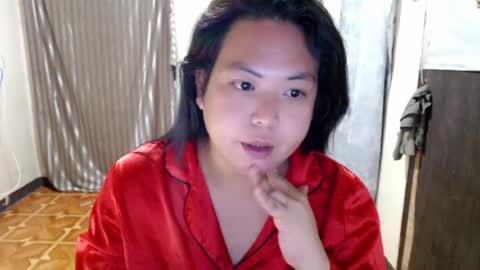 Snapshot of hotasian_mama chatting on 07-19-26, 10:02 Grace online show from 07-19-26, 10:02