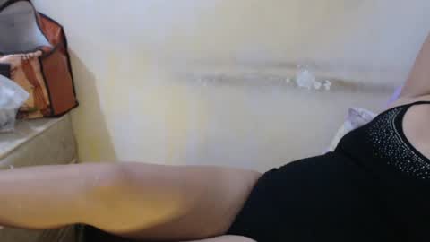 Snapshot of hotasianyue69 chatting on 06-13-26, 06:39 hotasianyue69 online show from 06-13-26, 06:39