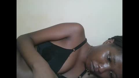 Snapshot of hotbabbee chatting on 04-22-26, 05:21 love online show from 04-22-26, 05:21