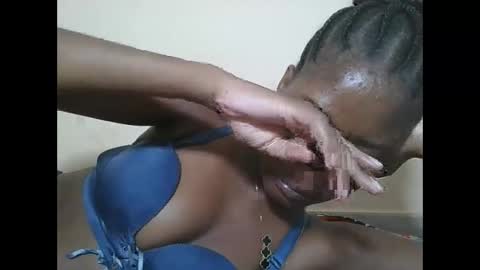 Snapshot of hotbabbee chatting on 05-05-26, 02:30 love online show from 05-05-26, 02:30