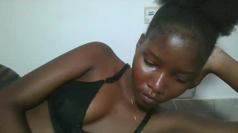 Snapshot of hotbabbee chatting on 06-17-26, 03:46 love online show from 06-17-26, 03:46