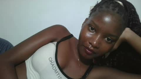 Snapshot of hotbabbee chatting on 07-02-26, 06:25 love online show from 07-02-26, 06:25