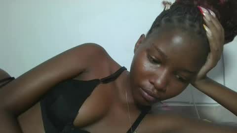 Snapshot of hotbabbee chatting on 07-03-26, 06:42 love online show from 07-03-26, 06:42