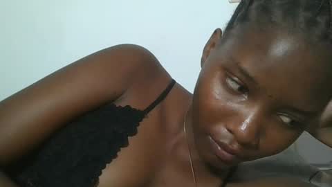 Snapshot of hotbabbee chatting on 07-05-26, 08:16 love online show from 07-05-26, 08:16