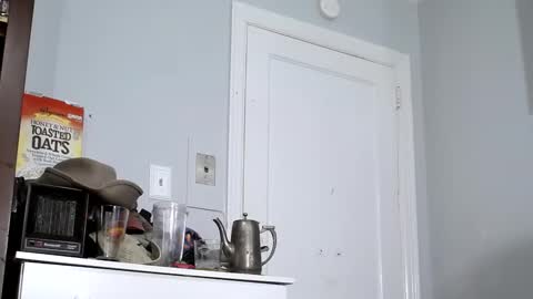 Snapshot of hotbaldcock49 chatting on 09-10-25, 02:33 Pete Mitchell online show from 09-10-25, 02:33