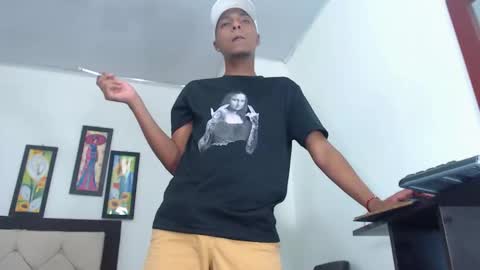 hotboyluxe online show from 02-06-26, 03:00