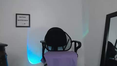 Alex Neon online show from 01-31-25, 09:05