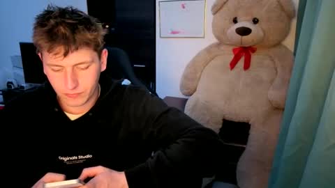 Snapshot of hotboyshorny chatting on 04-27-26, 01:31 Hotboyshorny online show from 04-27-26, 01:31