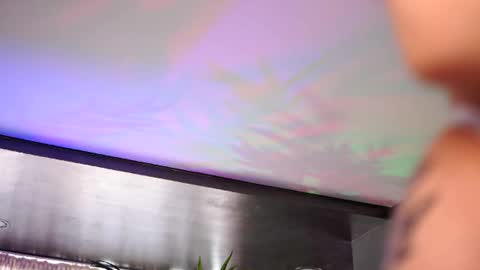 Snapshot of hotbustybabex chatting on 06-14-26, 09:00 Anais online show from 06-14-26, 09:00