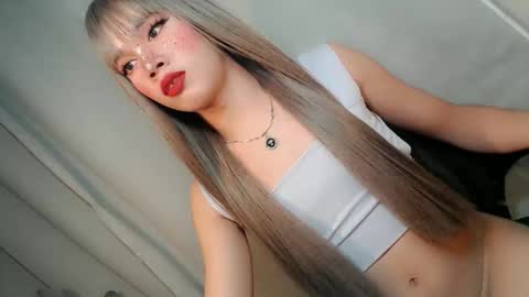 hotchescacummer online show from 12-20-25, 07:43