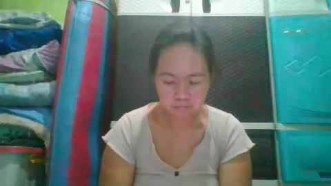 Snapshot of hotchicks4uxx chatting on 02-05-25, 12:31 hotchicks4uxx online show from 02-05-25, 12:31