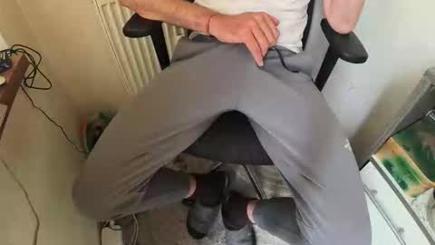 hotcockdus21 online show from 10-04-25, 11:41