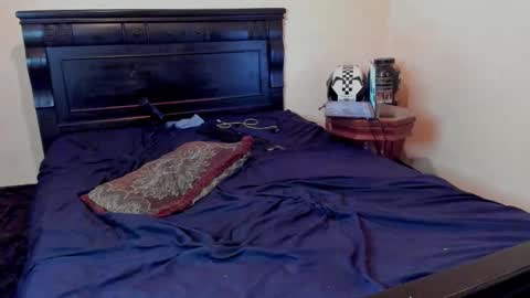 Snapshot of hotcountryboy94 chatting on 10-30-25, 12:45 Yikes online show from 10-30-25, 12:45