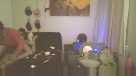 hotcouple1319 online show from 01-18-26, 12:47