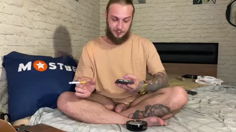 Snapshot of hotcoupleee2020 chatting on 12-07-24, 01:29 YounHotCouple online show from 12-07-24, 01:29