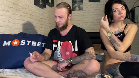 Snapshot of hotcoupleee2020 chatting on 12-17-24, 11:06 YounHotCouple online show from 12-17-24, 11:06