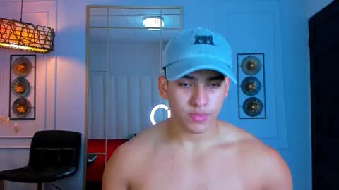 Snapshot of hotcrew_ chatting on 10-15-25, 07:58 Hussain aaron and Ekko online show from 10-15-25, 07:58