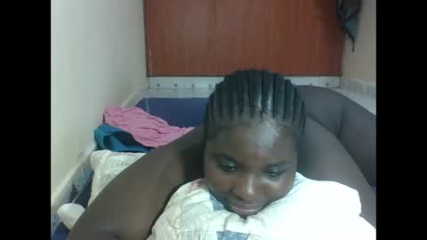 Snapshot of hotebbbyy chatting on 04-25-26, 09:45 EBBY online show from 04-25-26, 09:45