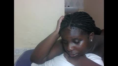 Snapshot of hotebbbyy chatting on 05-27-26, 01:57 EBBY online show from 05-27-26, 01:57