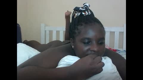Snapshot of hotebbbyy chatting on 05-31-26, 07:04 EBBY online show from 05-31-26, 07:04