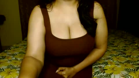 Snapshot of hoteliza6 chatting on 07-20-26, 06:21 Eliza i dont show face in any show online show from 07-20-26, 06:21